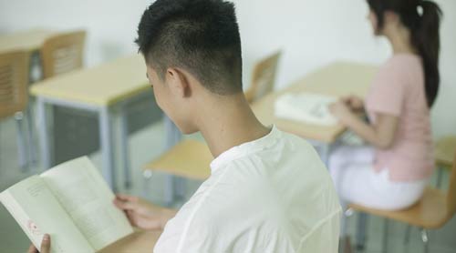 同步官方語言考試