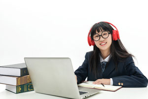 線上韋博云中心，打破時(shí)空限制